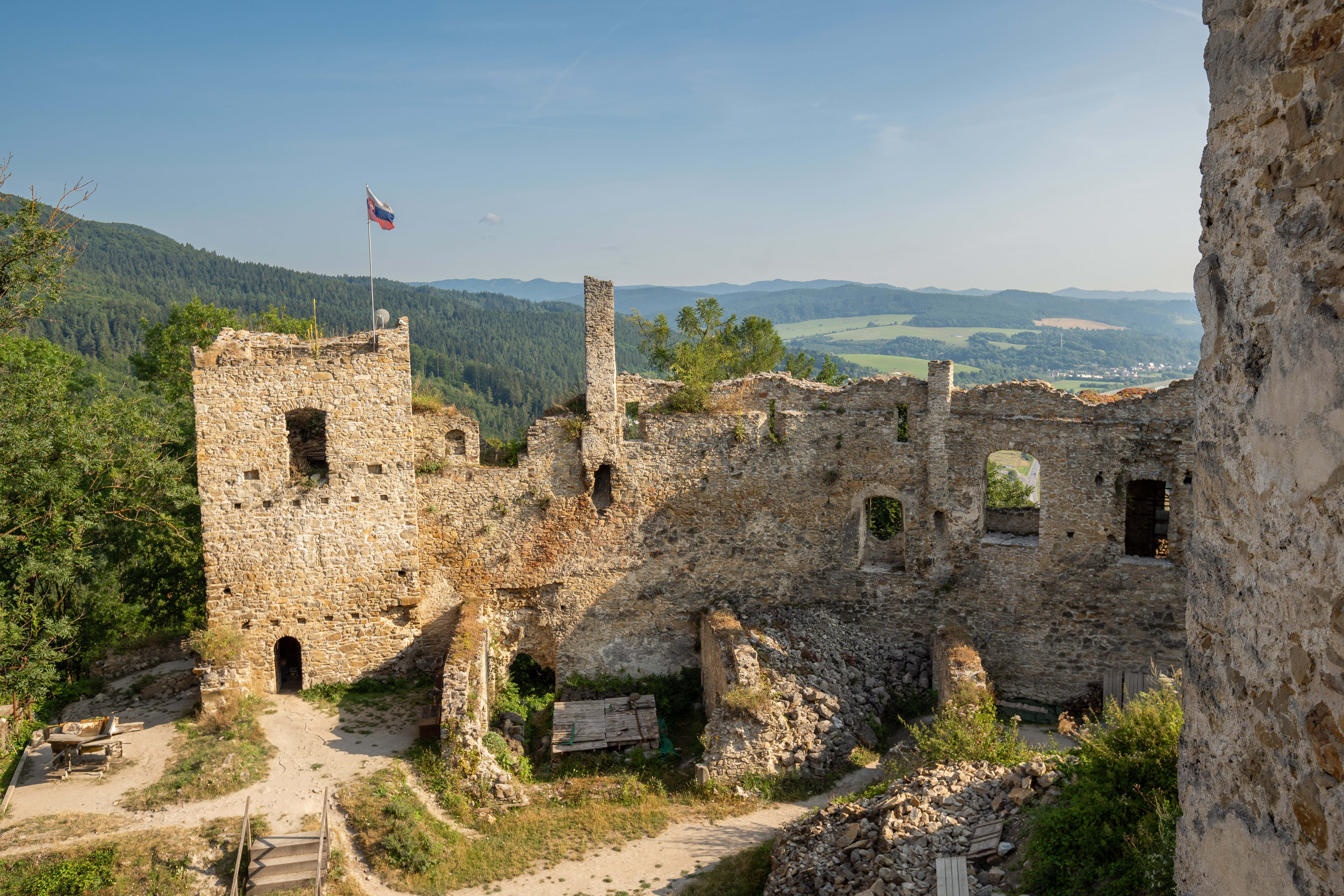 Noc hradov a zrúcaním