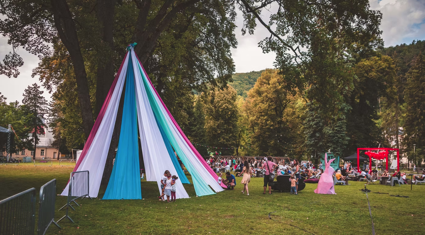 ART IN PARK