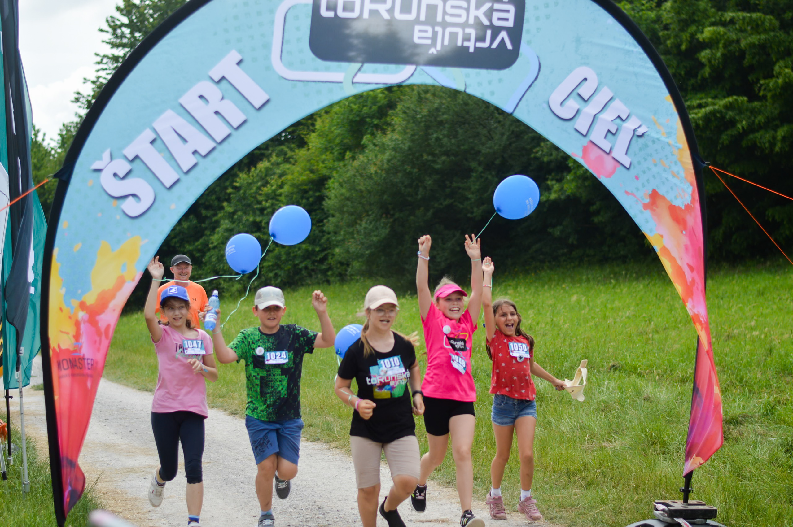 toRunská vrtuľa 2026: Charitatívny beh dvojíc na Dubníku v Starej Turej