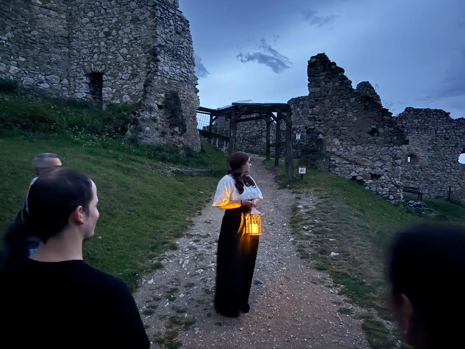 Prekliati krvou: Príbehy upírskeho folklóru