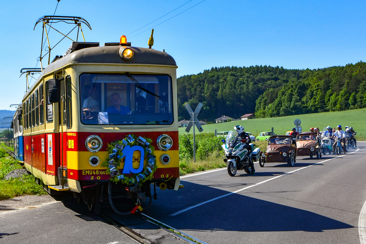 Električka s veteránmi