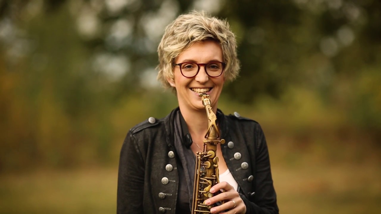 Saxana Sapietová naživo