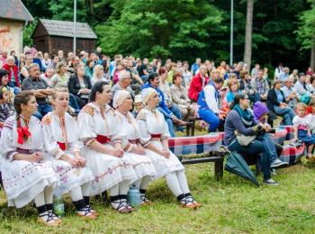 Hornonitrianske folklórne slávnosti