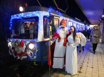 Vydajte sa Mikulášskou električkou z Trenčianskej Teplej do Trenčianskych Teplíc